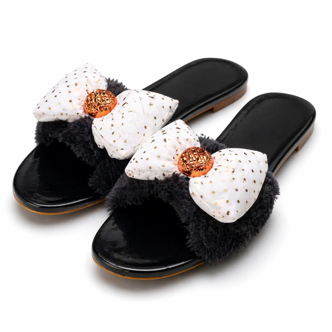 Womens Bow Detail Slip On Flat Sandals     White and Black Furry Accent