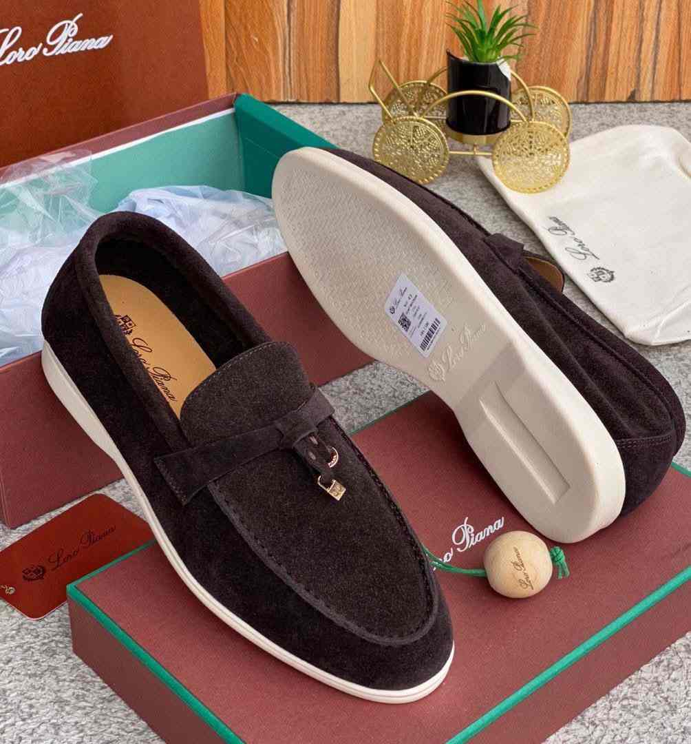 Shoe