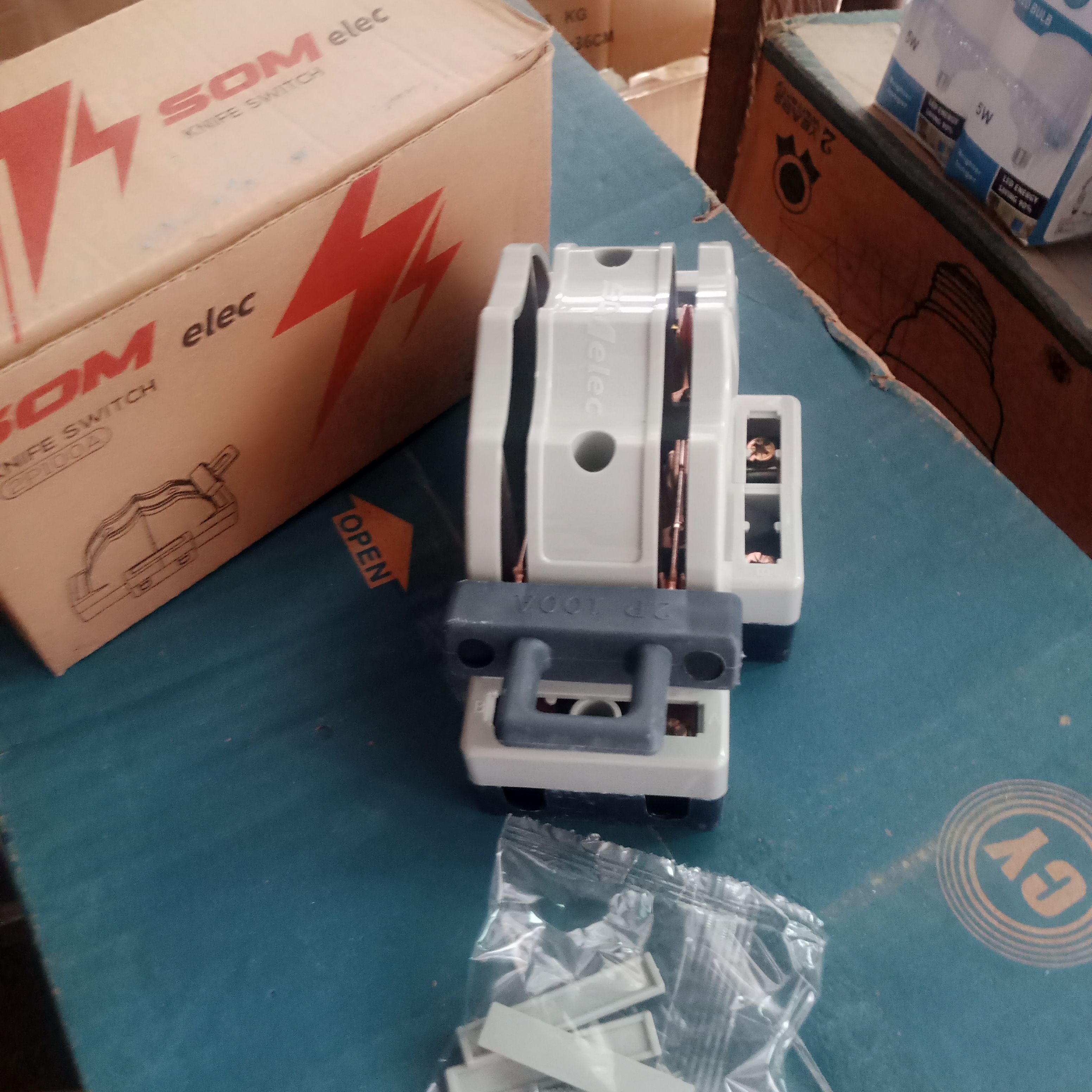 Electric knife Switch 100A