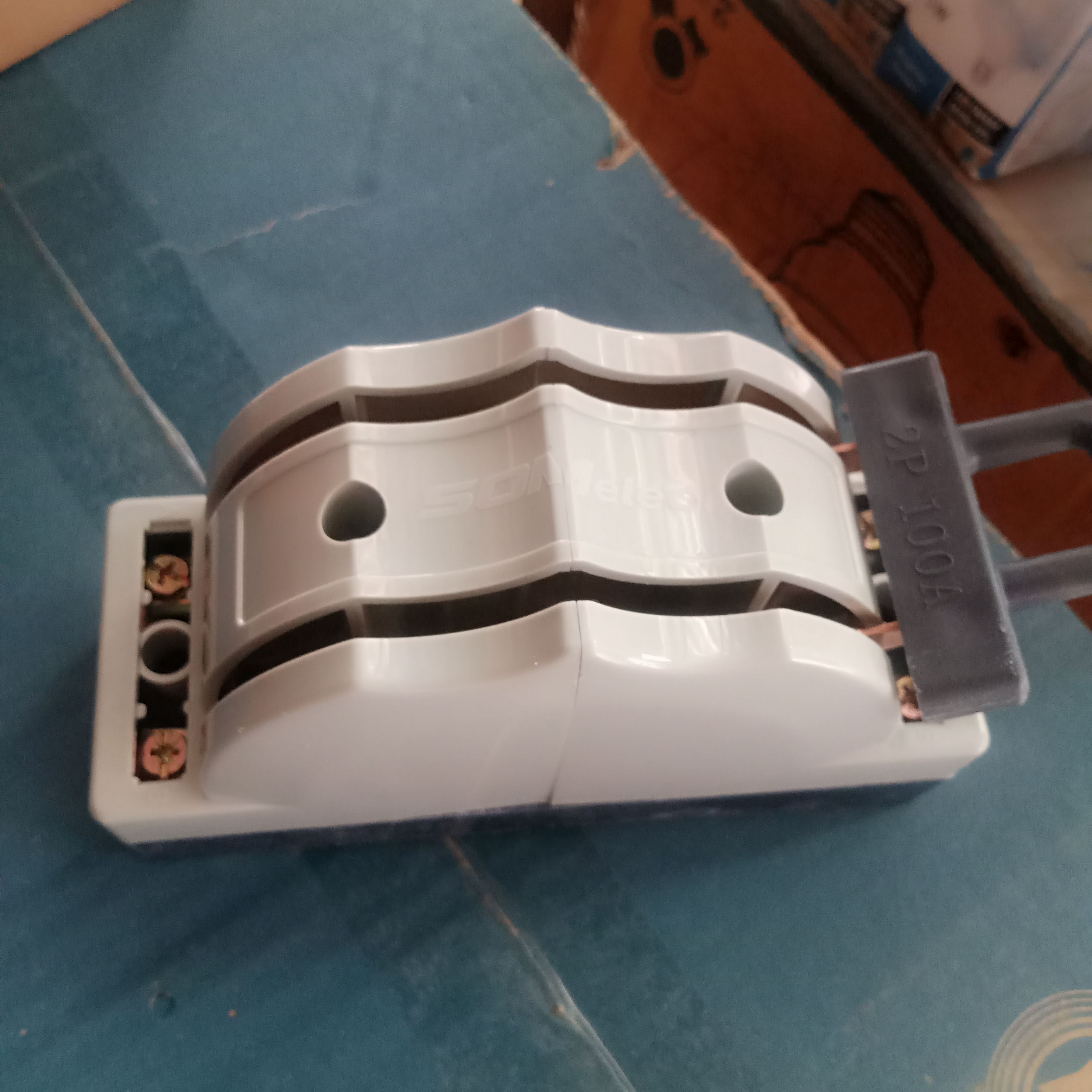 Electric knife Switch 100A