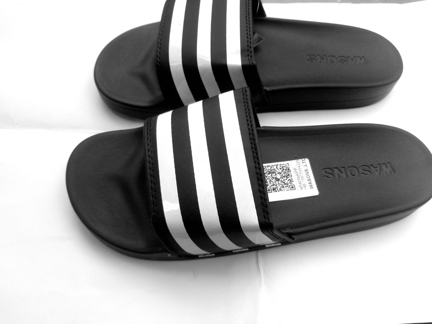 Casual Wasons Slide Sandals with Contoured Footbed and Sporty Design