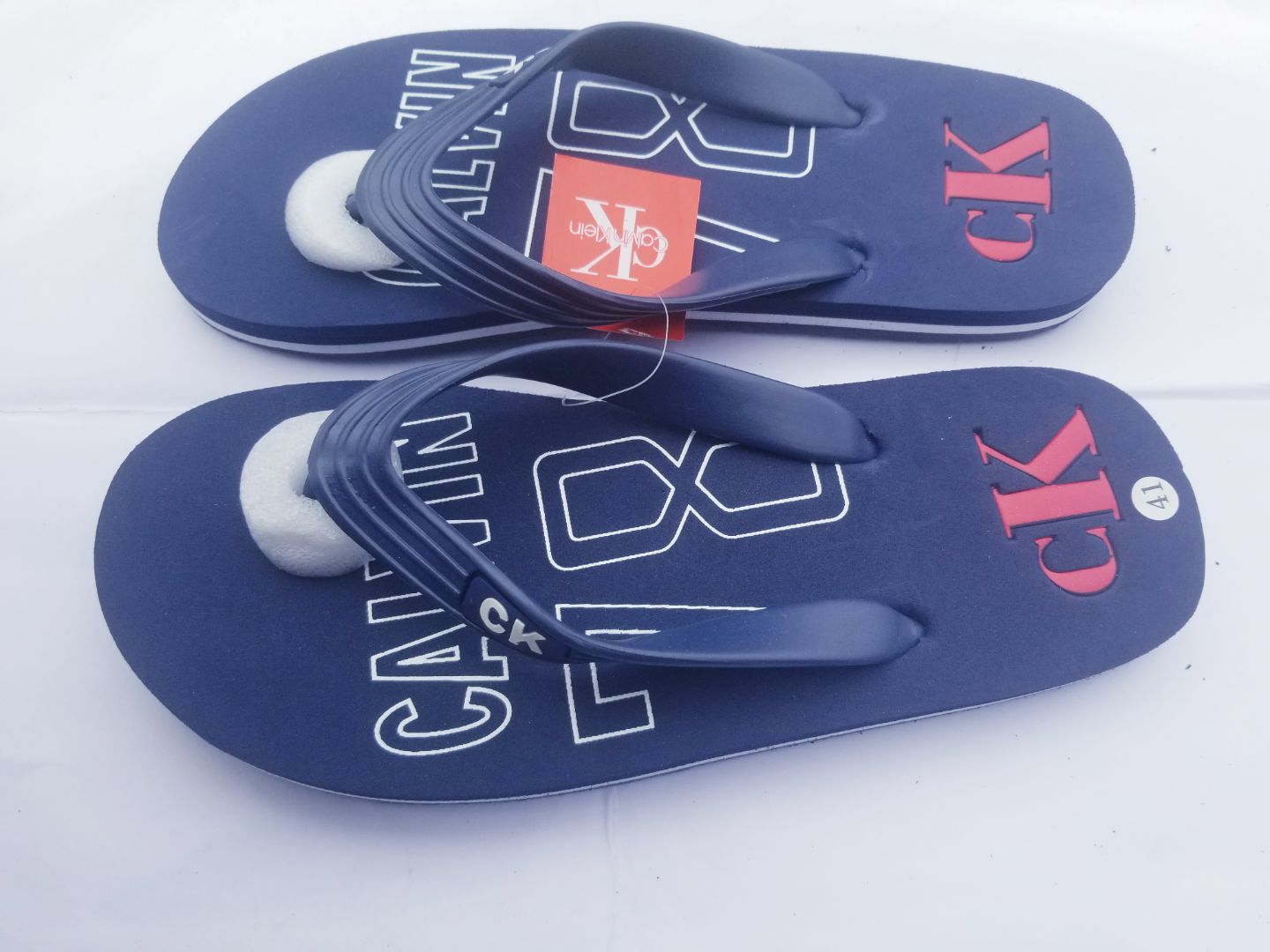 Calvin Klein Unisex Rubber Flip-Flop Sandals