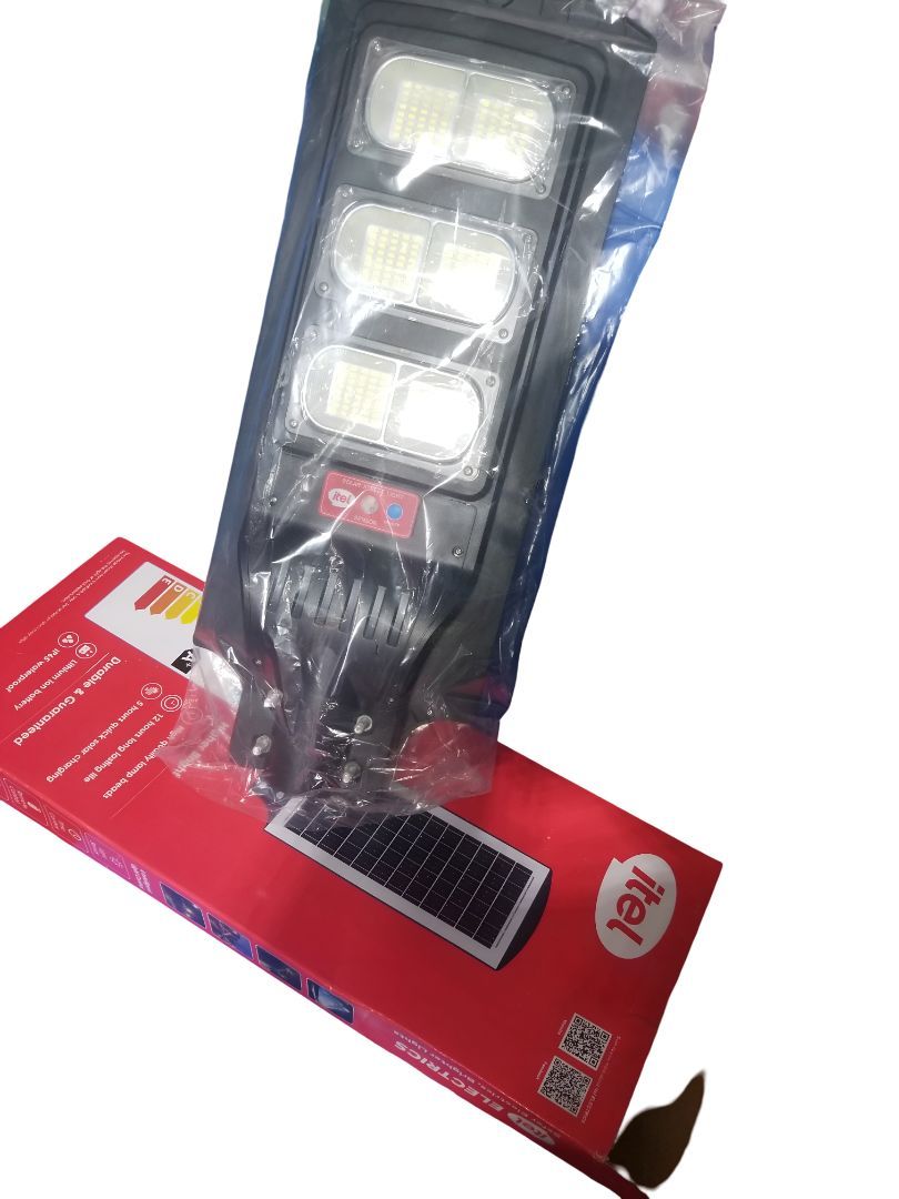 Itel 150W Solar Street Light with 12 Hours Battery Life