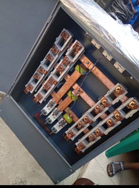 Heavy-Duty Electrical Distribution Busbar Panel