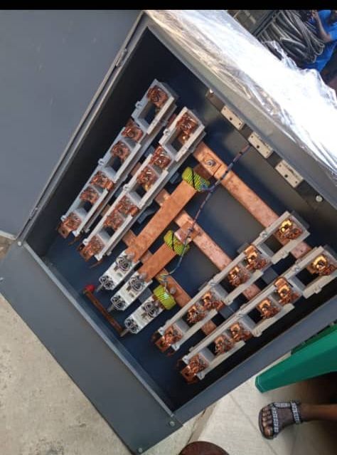 Heavy-Duty Electrical Distribution Busbar Panel