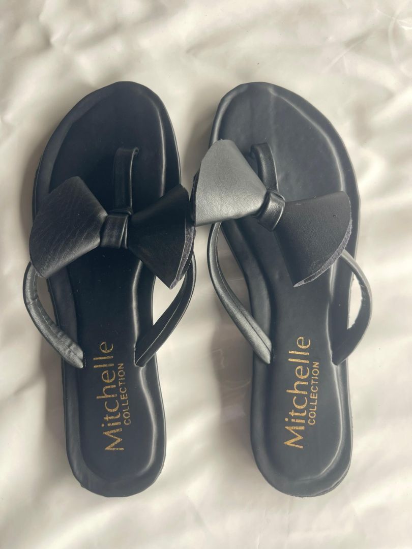 Quality ladies flat footwear made in Aba