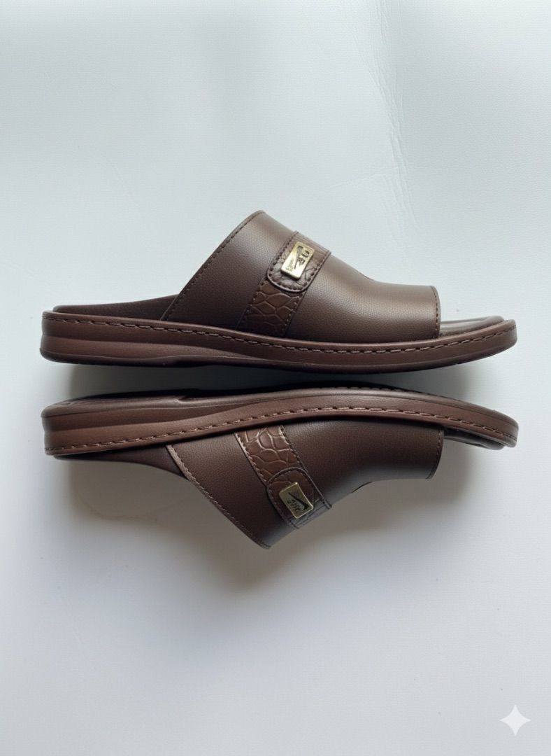 Quality men brown  leather slide sandals