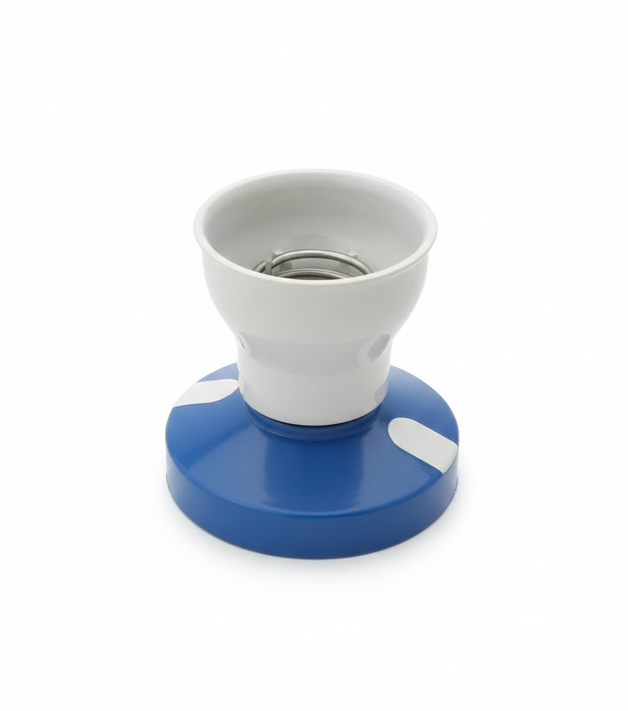 Plastic Light Bulb Holder with Ventilation Pin and Screw 2 in 1Slots