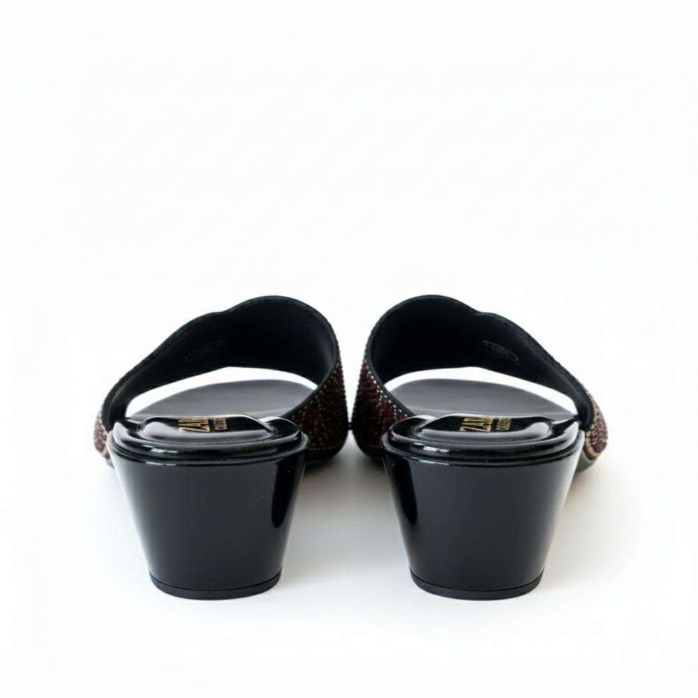 Women Flat Slide Sandals with Studded Pattern Strap