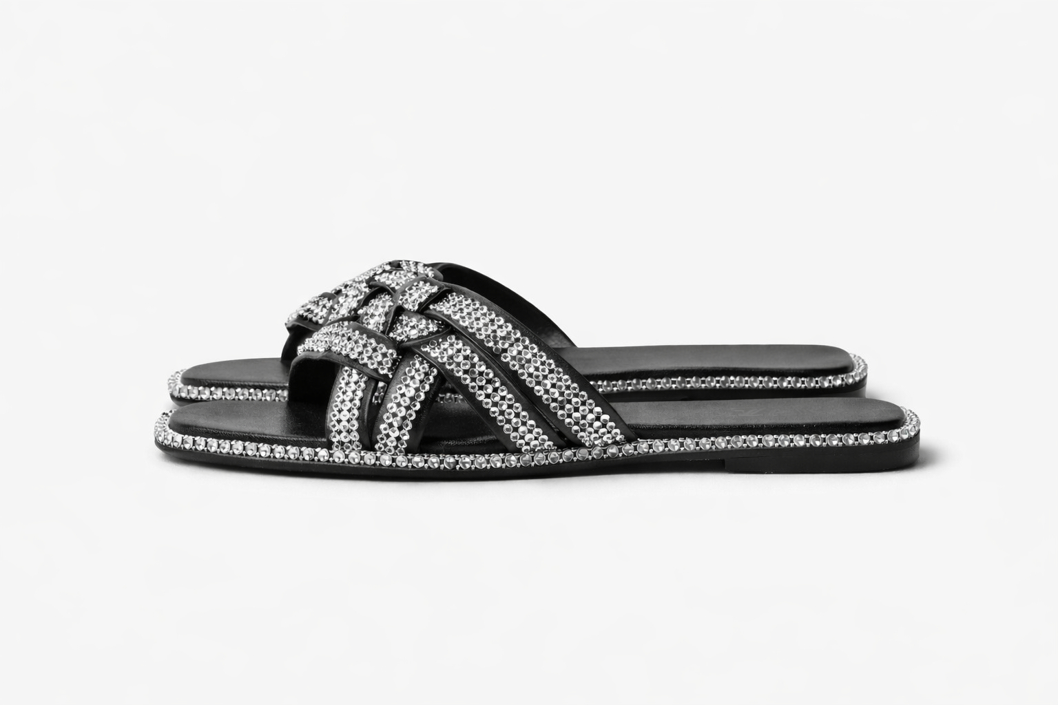 Quality Women Embellished Slip on Flat Sandals
