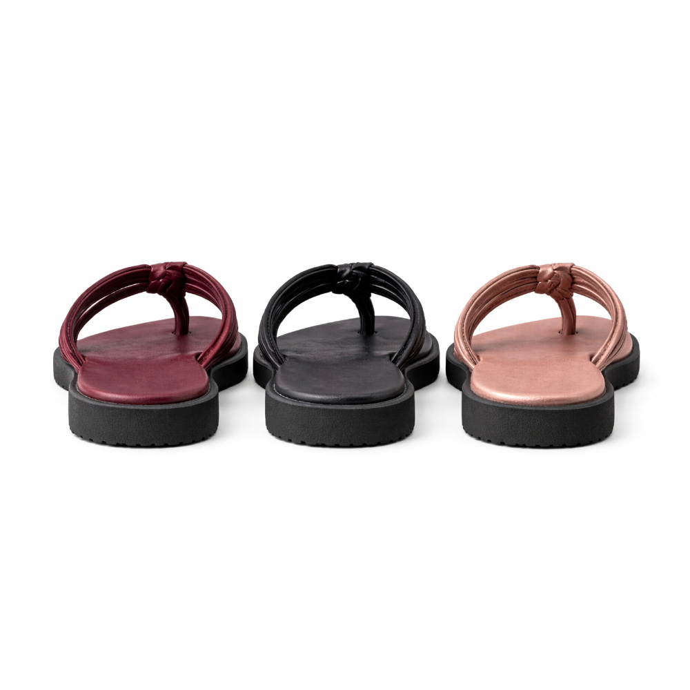 Women Flat Thong Sandals with Layered Strap Design