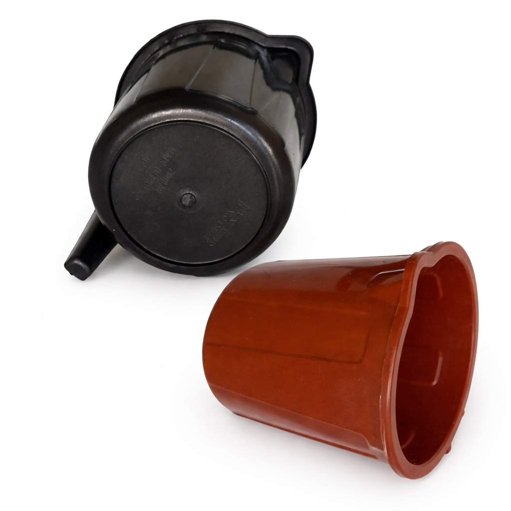 Large Measuring Cup with Strainer and Pour Spout