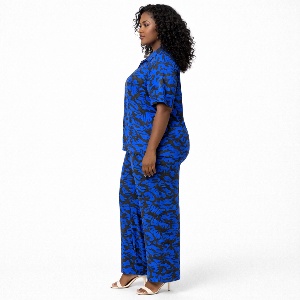 Quality Blue and Black Floral Print Two Piece Set with Collared Top