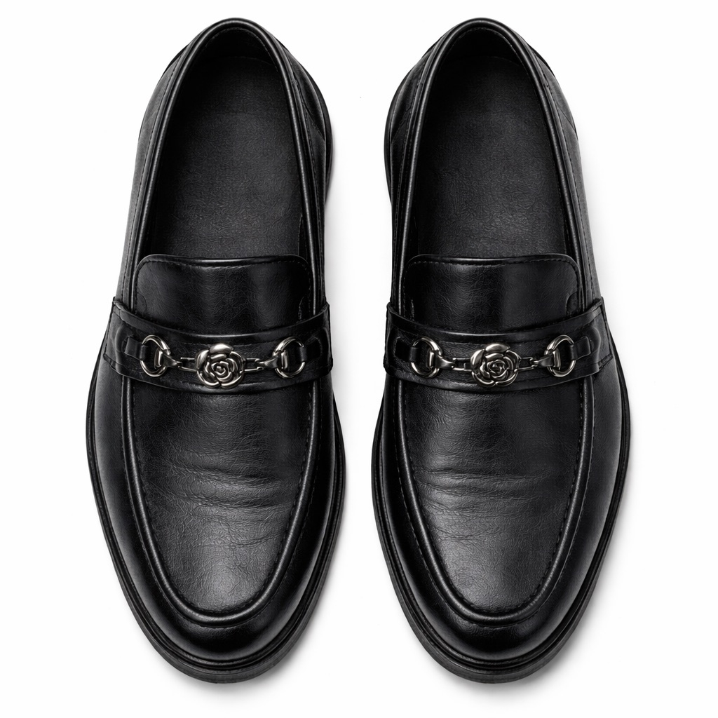 Mens  Black Leather Loafers  with  Signature Chain Detail