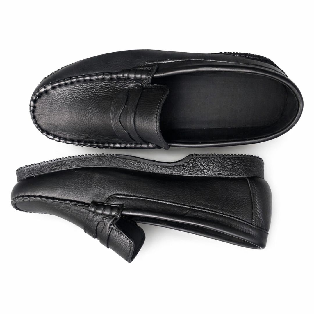 Mens Classic Textured Leather Penny Loafers