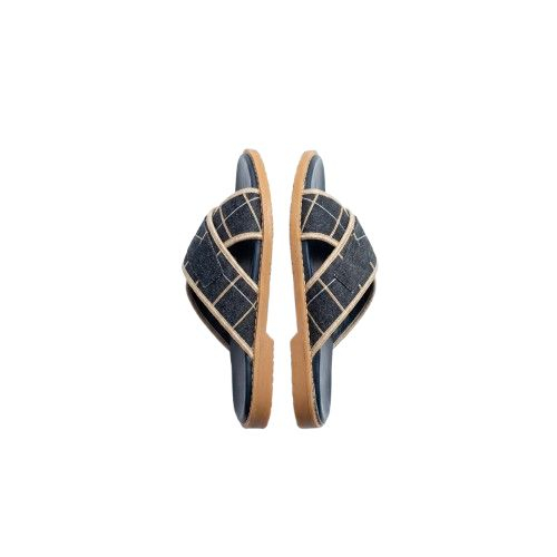 OpenToe Slippers with Buckle Design