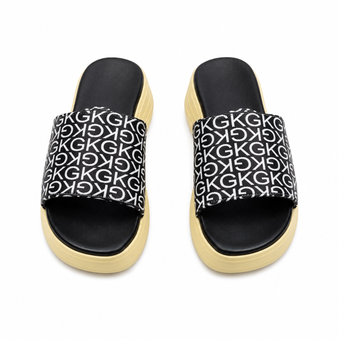 Womens Flat Slippers with Printed Strap