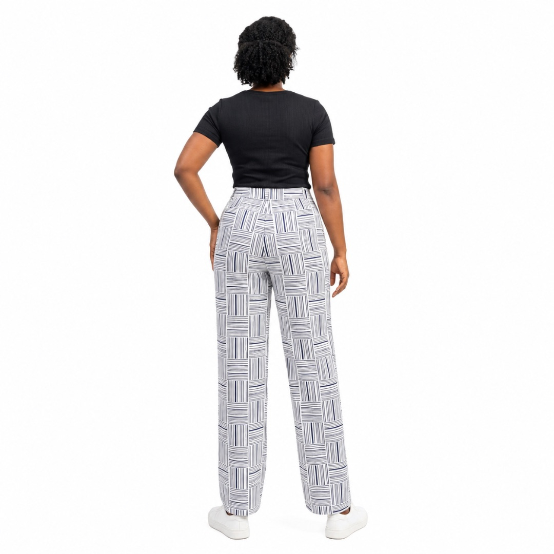 Short Sleeve Scoop Neck Top and Geometric Print Trousers Set