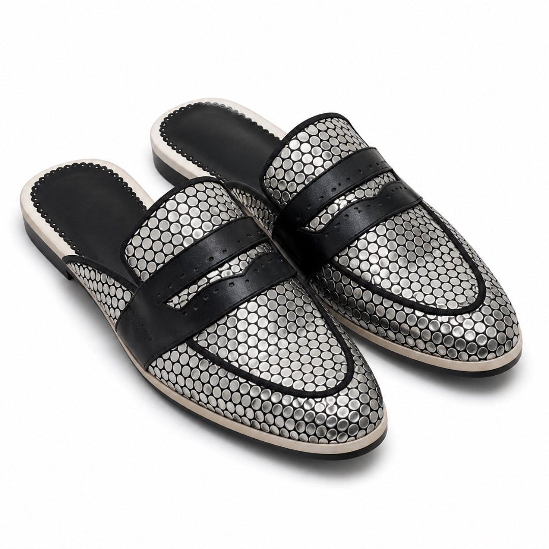 Men Cushioned Closed Toe Slide Sandals