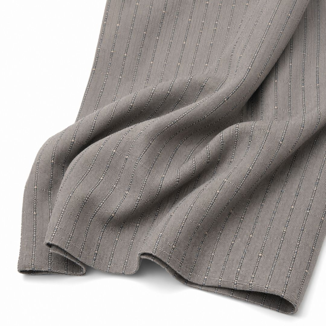 Grey Patterned Virgin Wool Fabric for Suits, Blazers & Luxury Tailoring